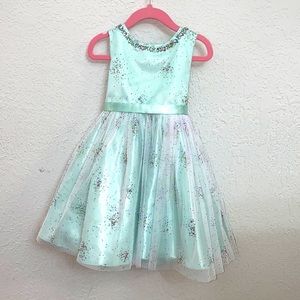 Little girl dress